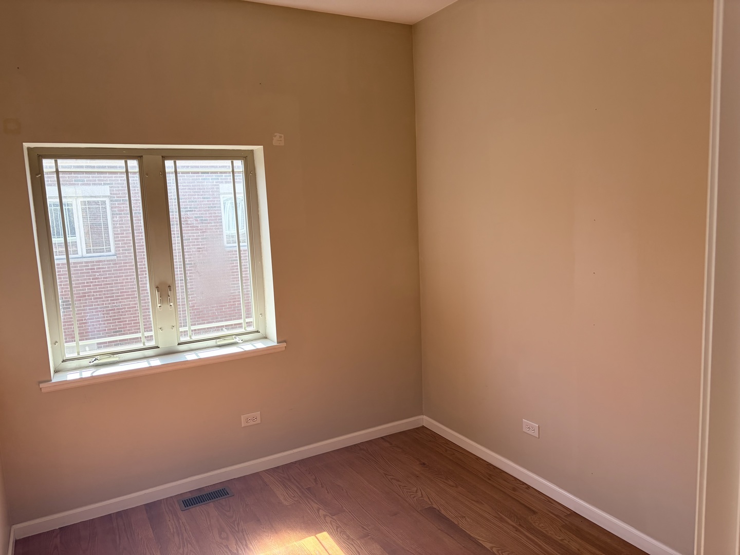 3505 S Parnell Avenue B Property Photo 20