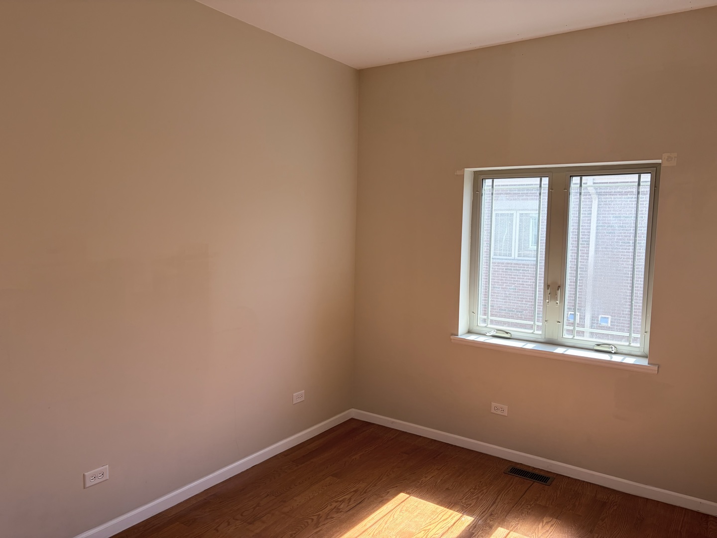 3505 S Parnell Avenue B Property Photo 22
