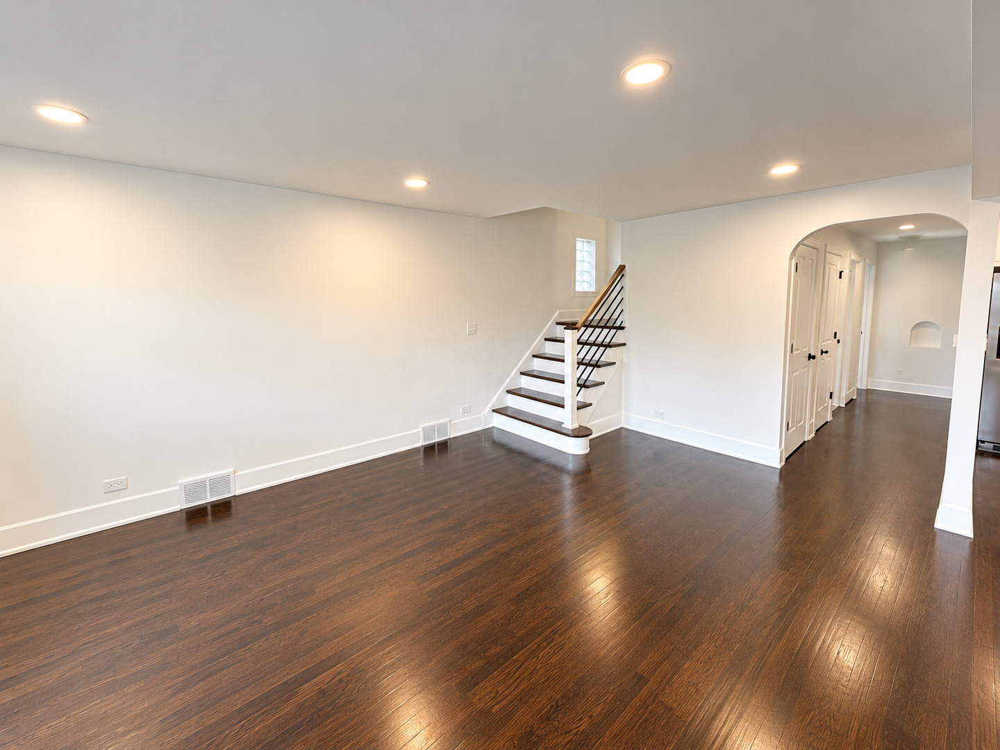 8332 S Oglesby Avenue Property Photo 10