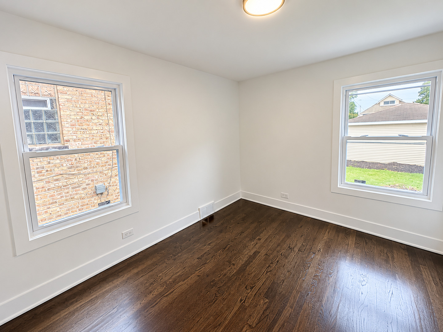8332 S Oglesby Avenue Property Photo 14
