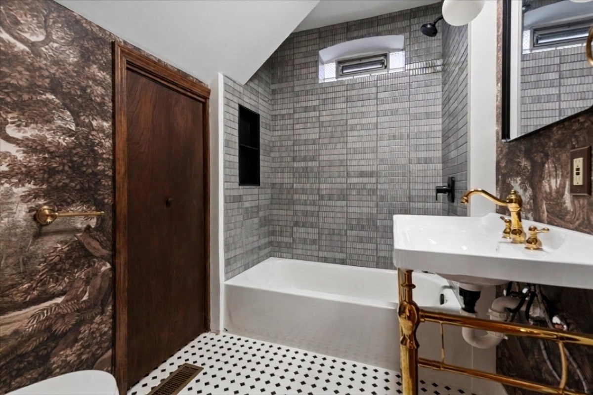 612 Hannah Avenue Property Photo 7
