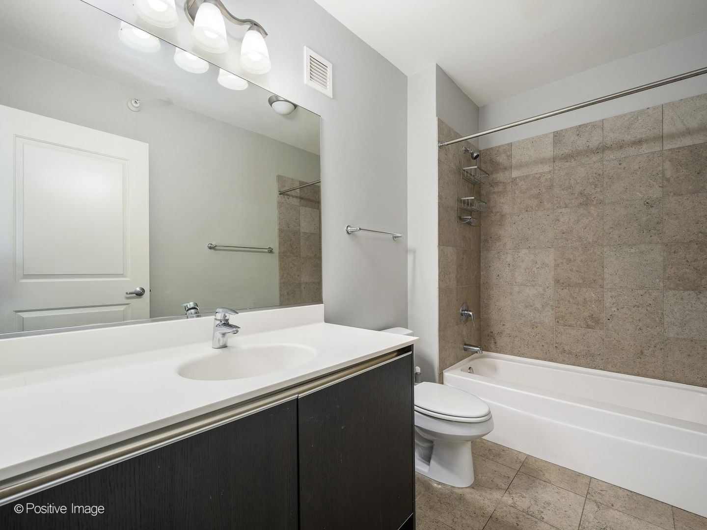 225 N Columbus Drive 5309 Property Photo 15