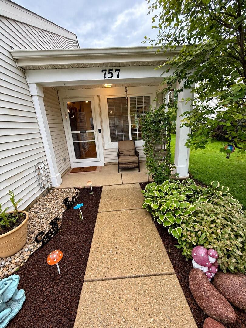 757 S Aldridge Lane Property Photo 2