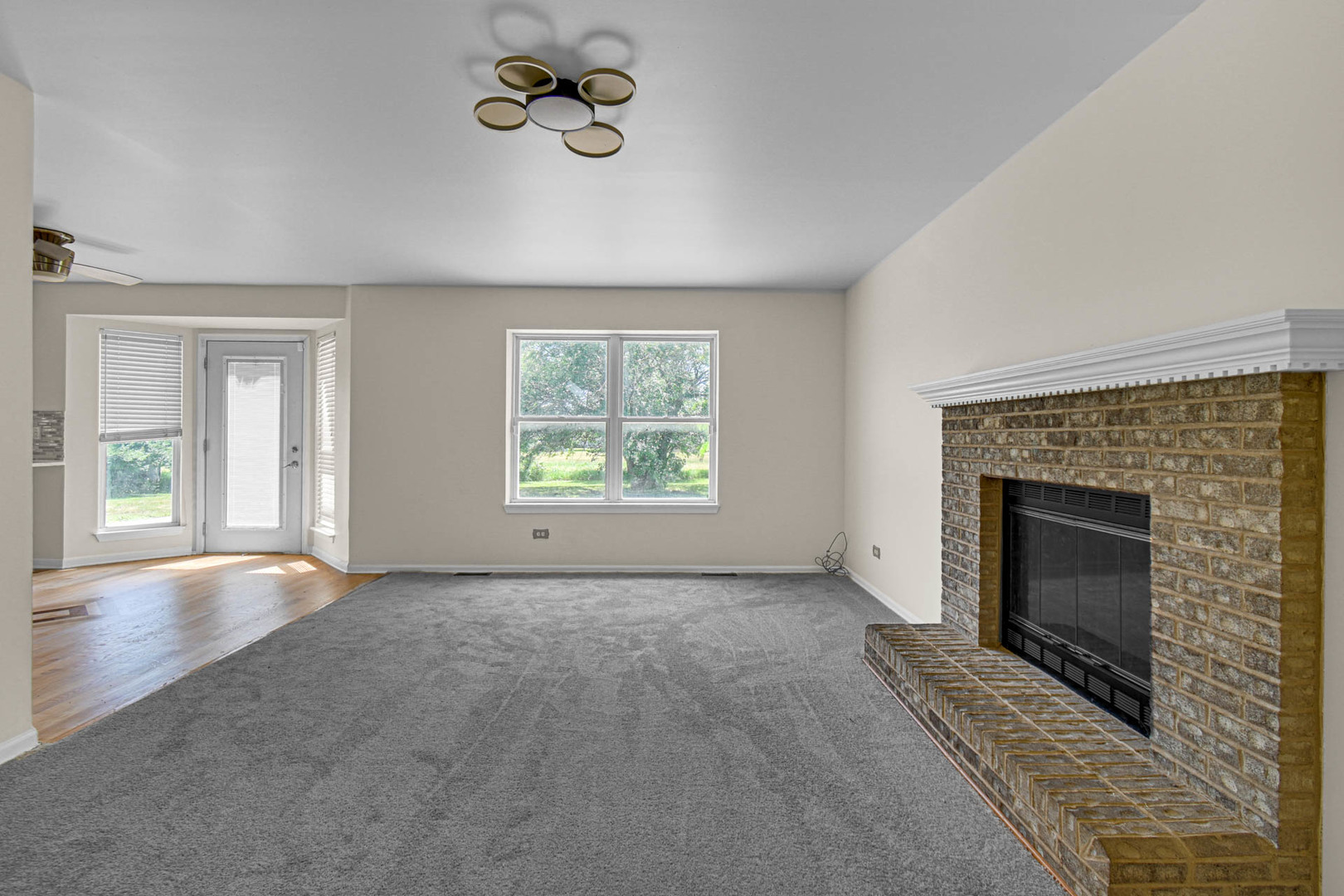 1853 Lake Shore Court Property Photo 4