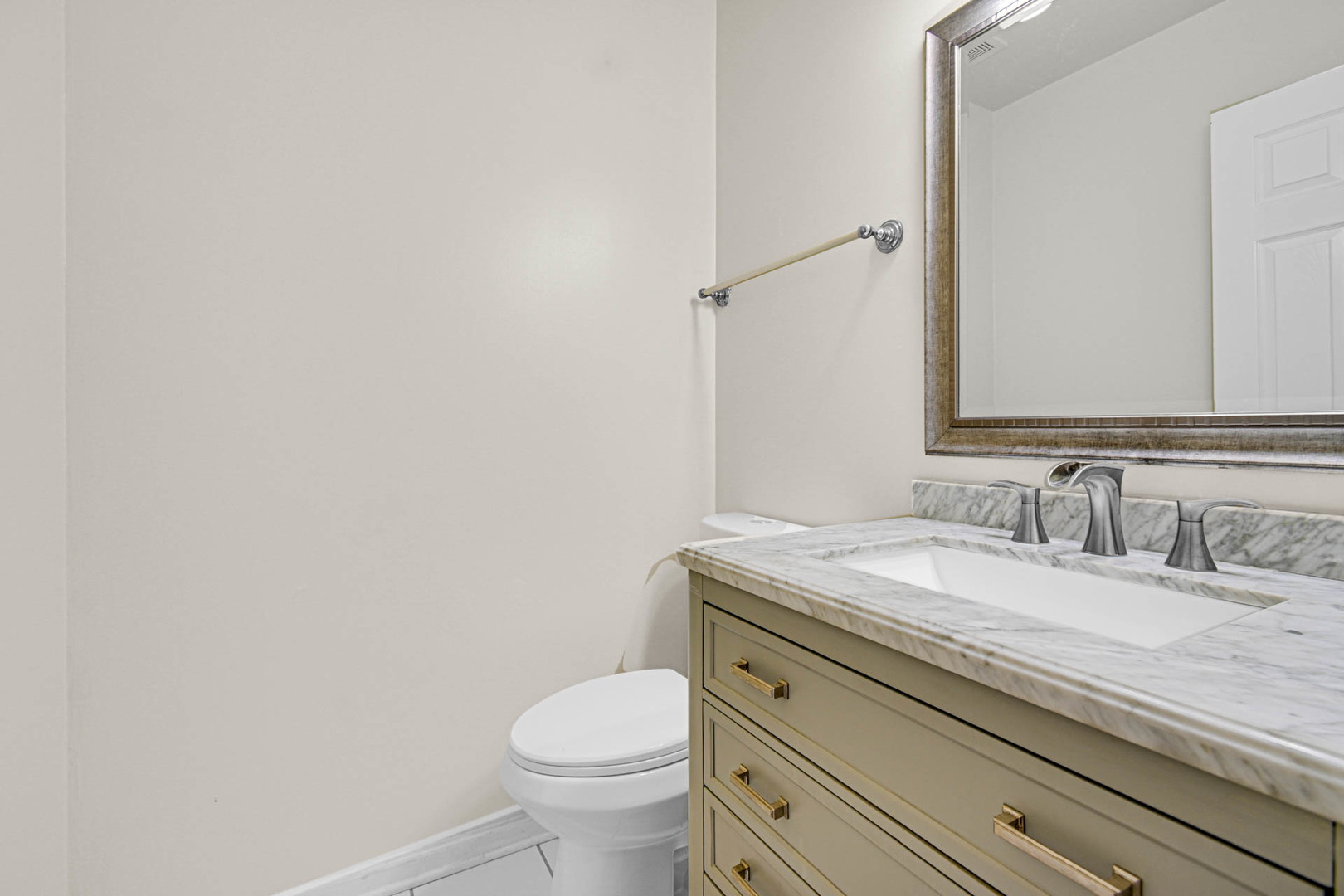 1853 Lake Shore Court Property Photo 21