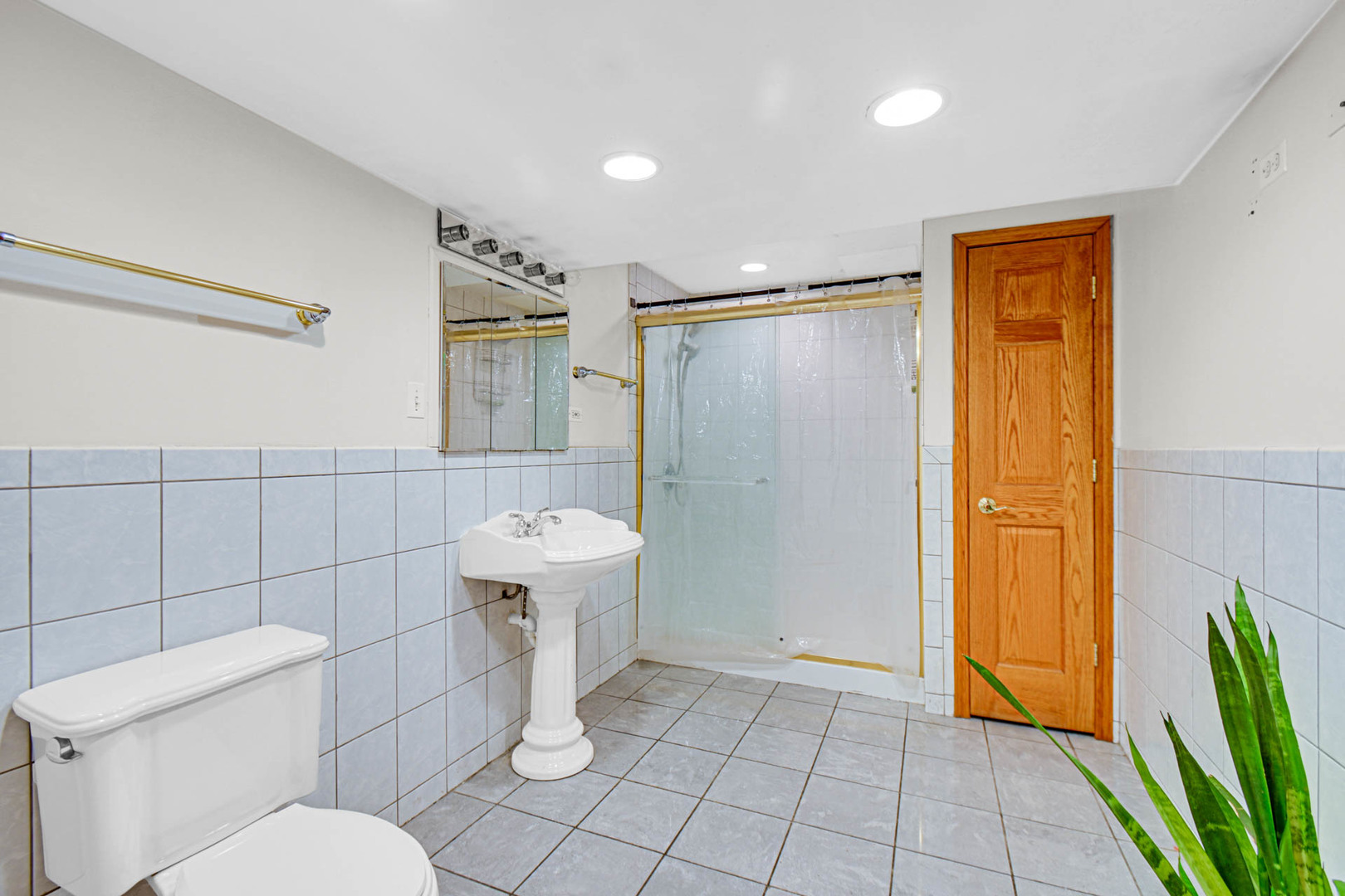 1853 Lake Shore Court Property Photo 23