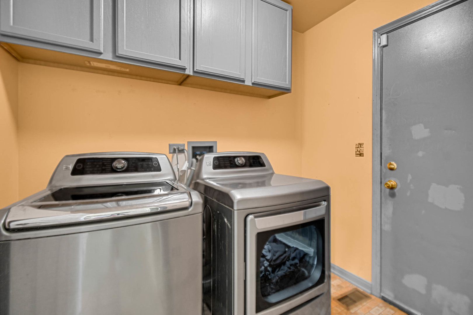 1853 Lake Shore Court Property Photo 24