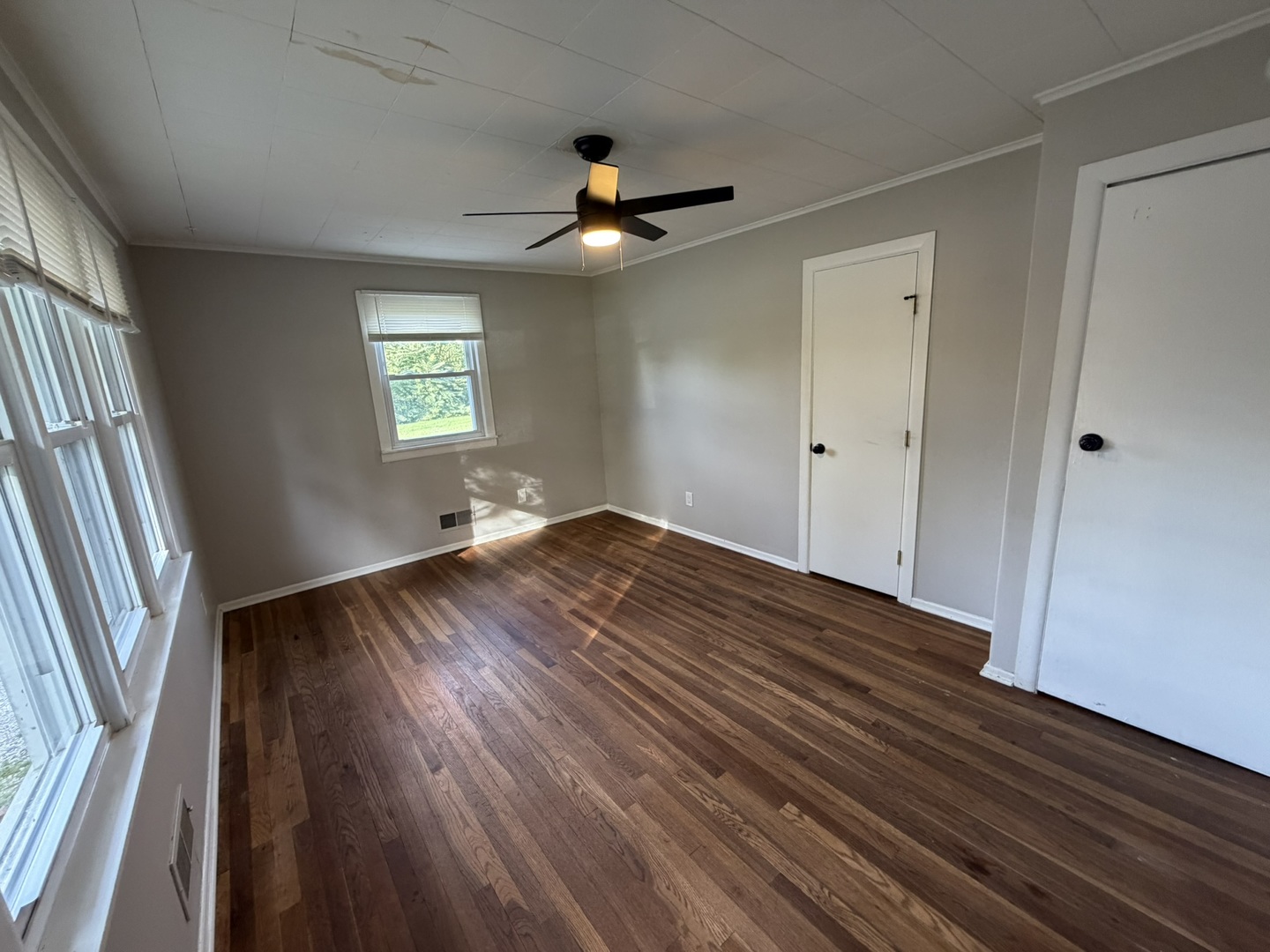 620 N State Street Property Photo 11
