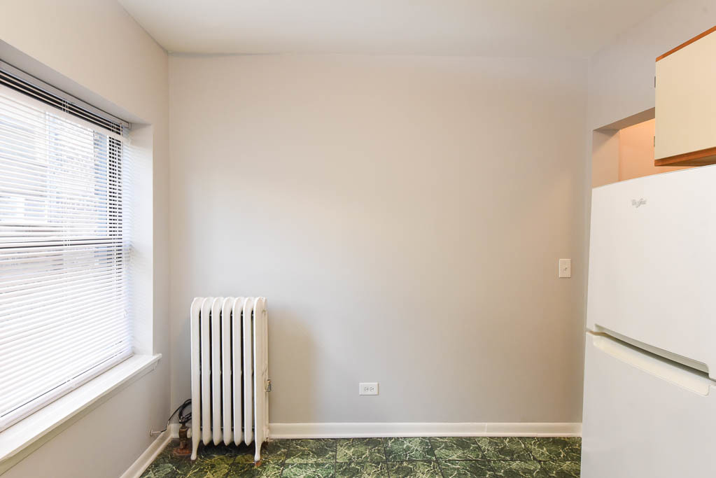 5744 N Winthrop Avenue 205 Property Photo 5
