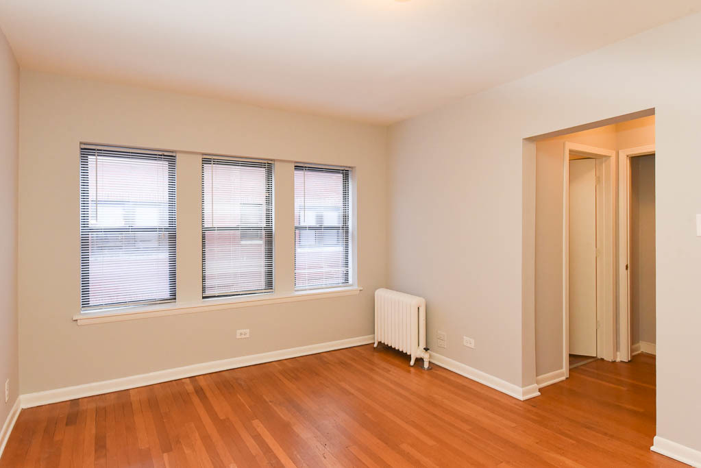 5744 N Winthrop Avenue 205 Property Photo 6