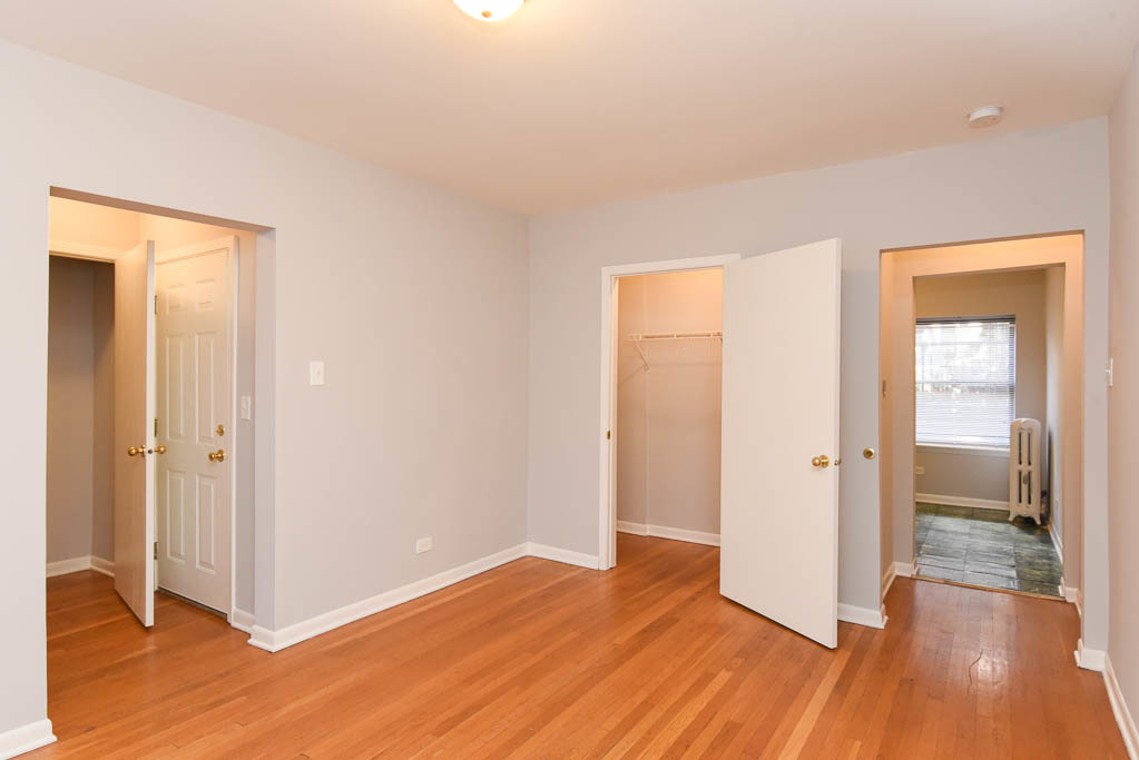 5744 N Winthrop Avenue 205 Property Photo 12
