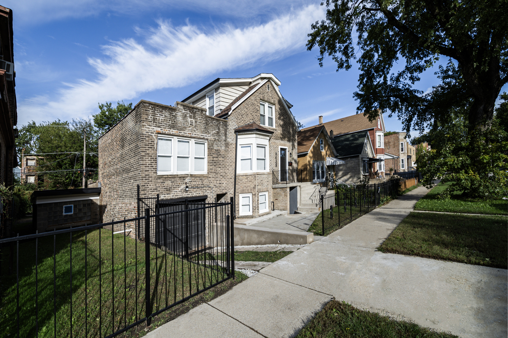 6438 S Saint Lawrence Avenue Property Photo 3