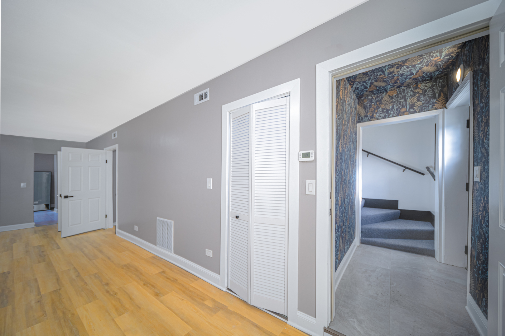 6438 S Saint Lawrence Avenue Property Photo 8