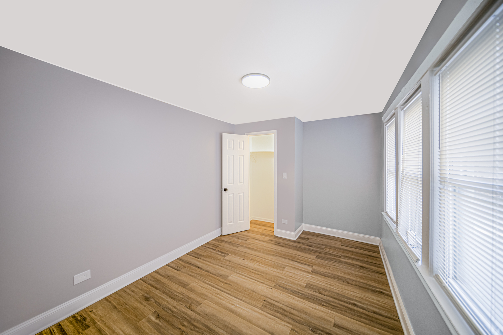 6438 S Saint Lawrence Avenue Property Photo 13