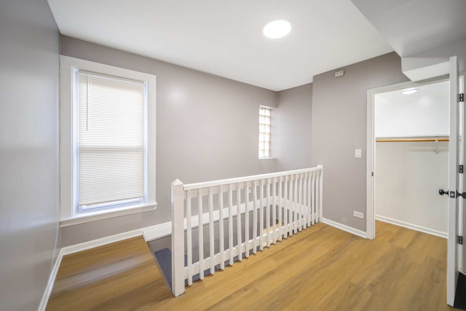 6438 S Saint Lawrence Avenue Property Photo 35