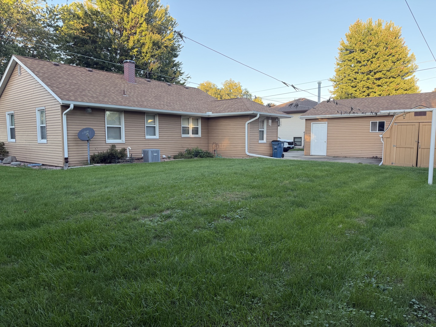 1101 4h Road Property Photo 4
