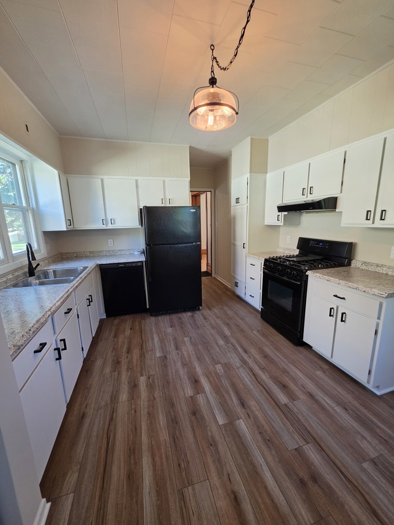 309 Center Cross Street Property Photo 7