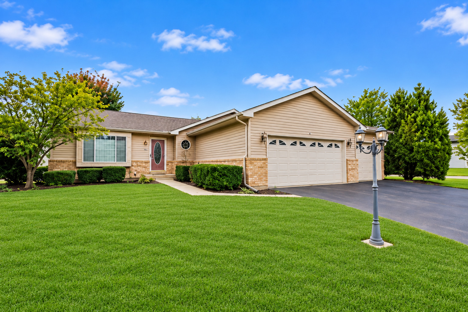 6810 Hadrian Drive Property Photo 1