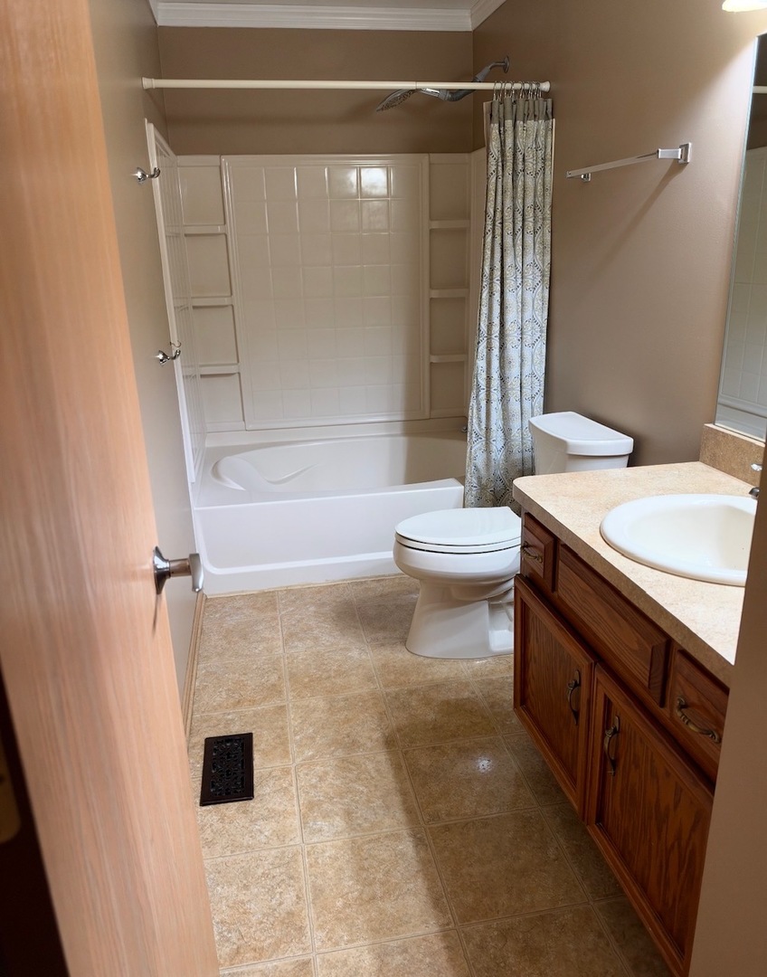 6810 Hadrian Drive Property Photo 5