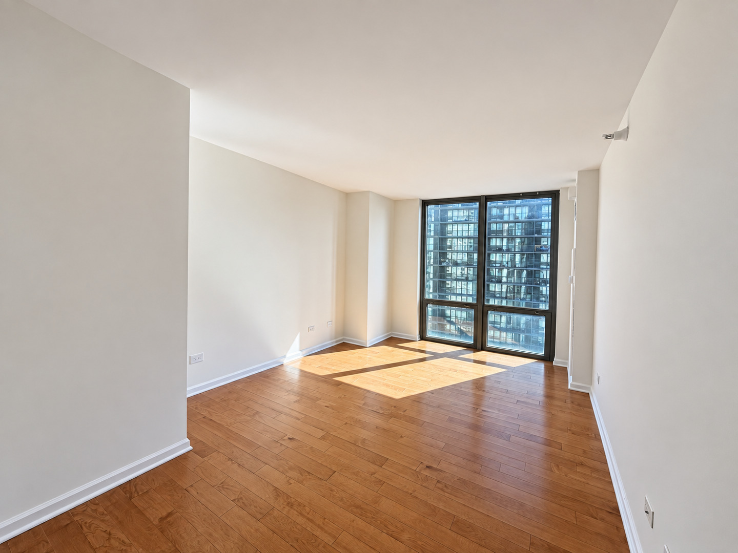 2 E Erie Street 3205 Property Photo 15