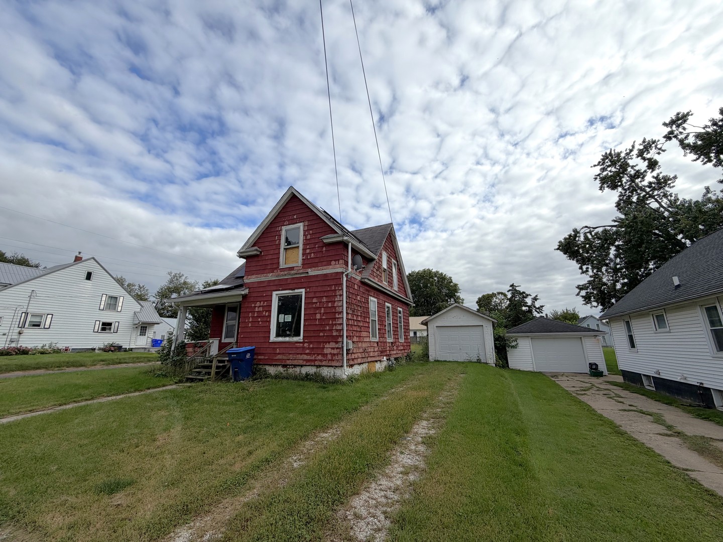 837 Rockwell Street Property Photo 3