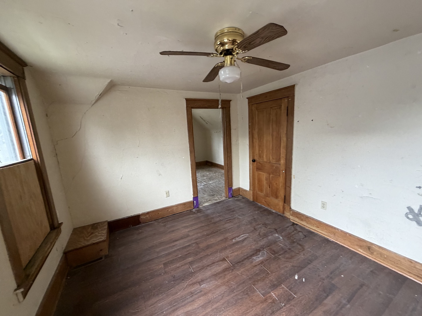 837 Rockwell Street Property Photo 18