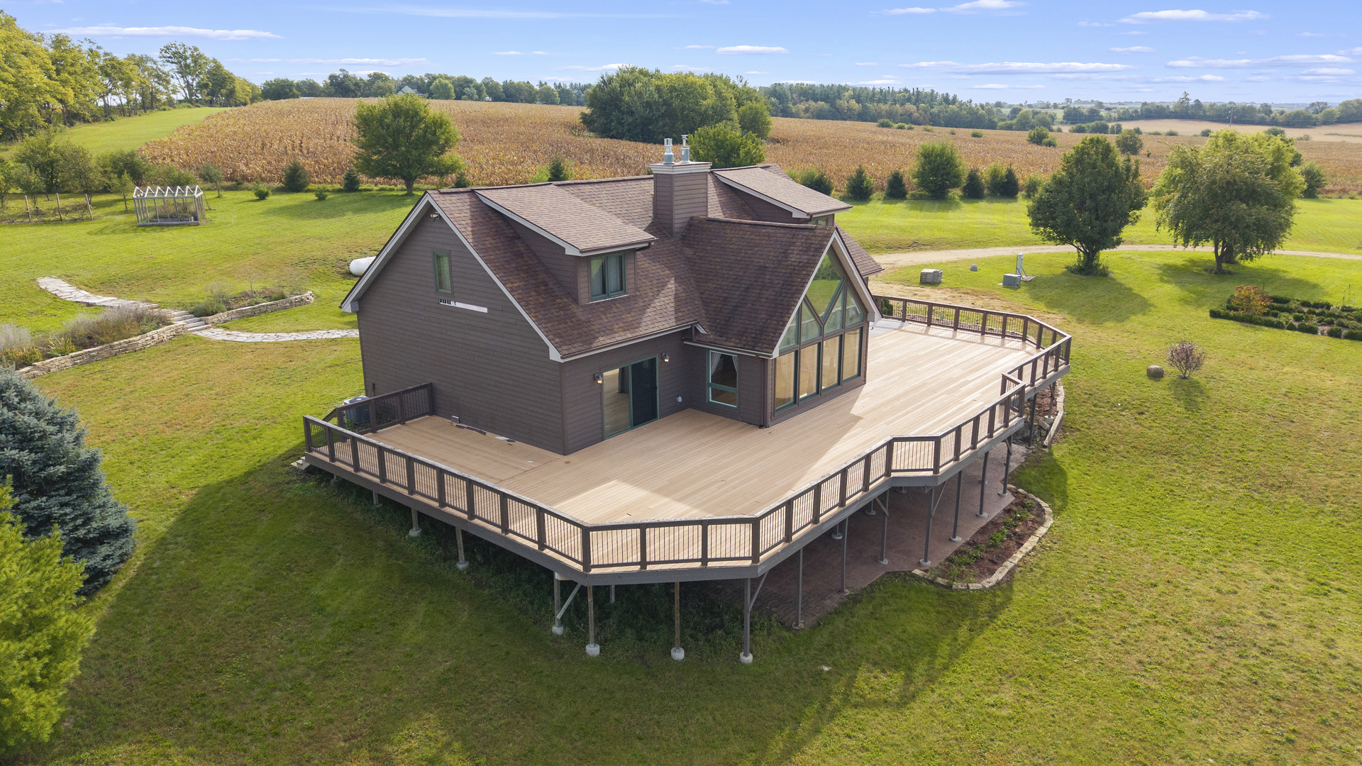 14949 Saunders Road Property Photo 3