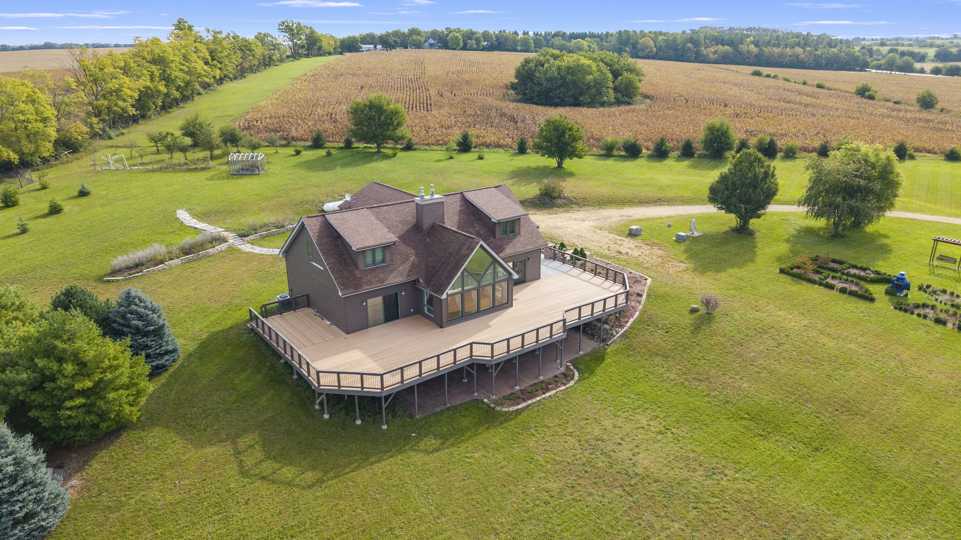 14949 Saunders Road Property Photo 4