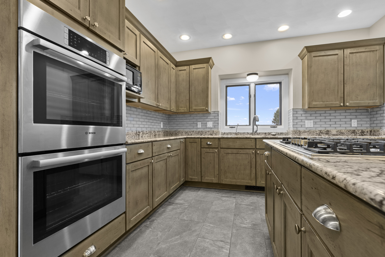 14949 Saunders Road Property Photo 11