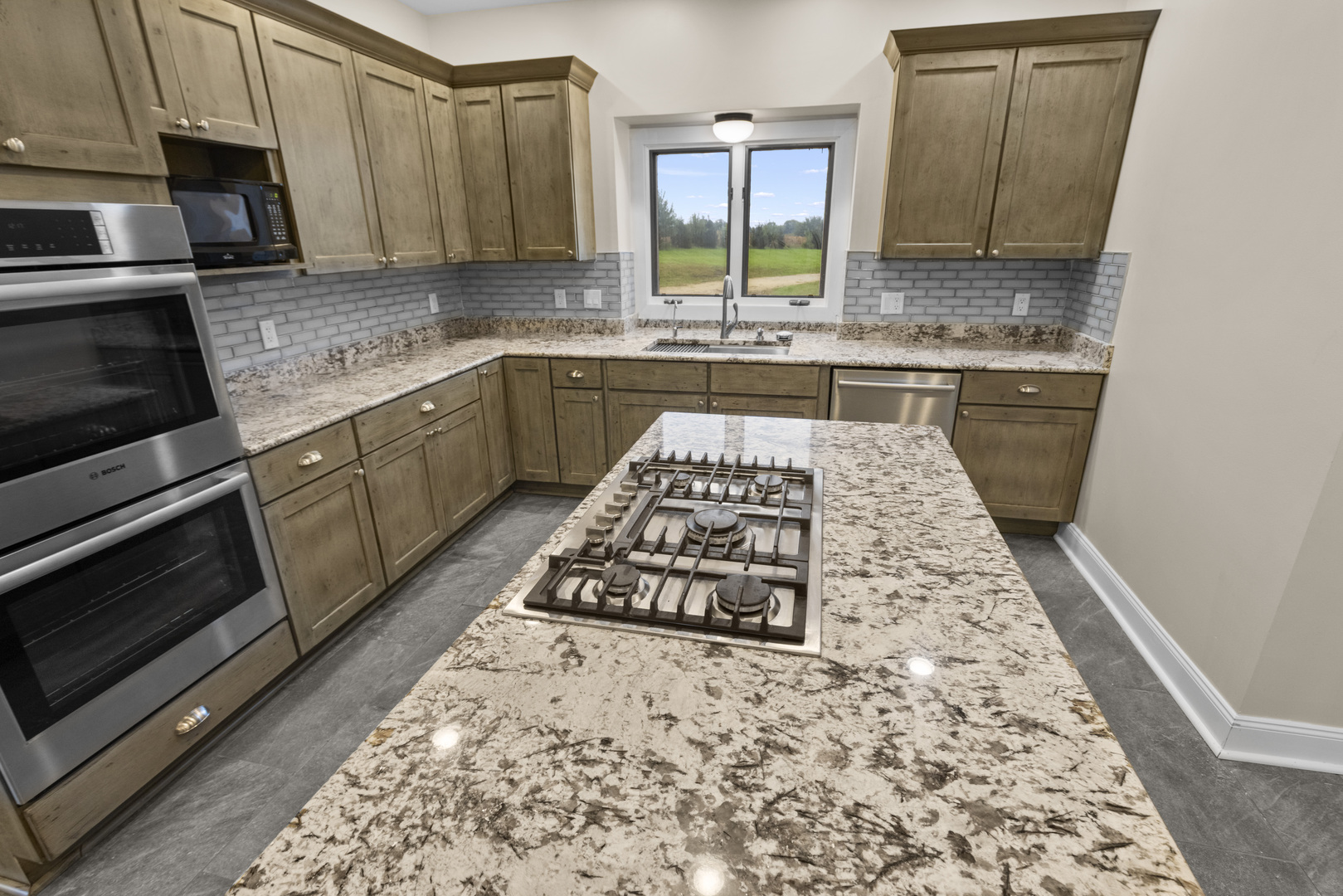 14949 Saunders Road Property Photo 12
