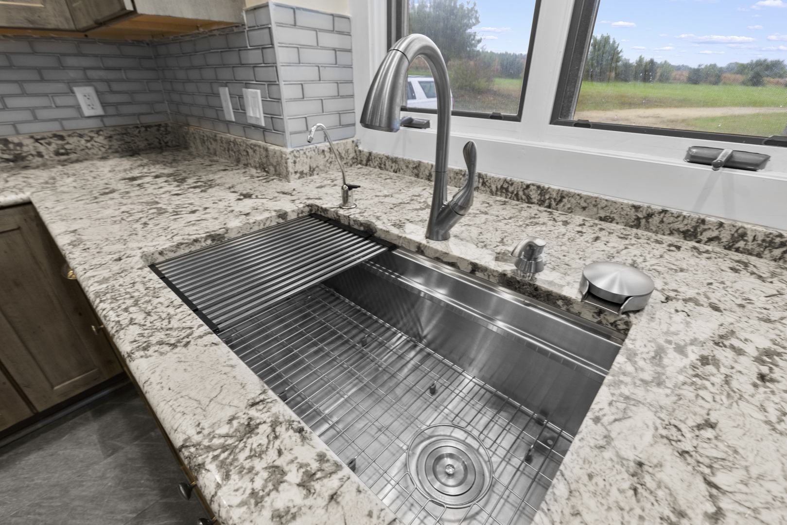 14949 Saunders Road Property Photo 13