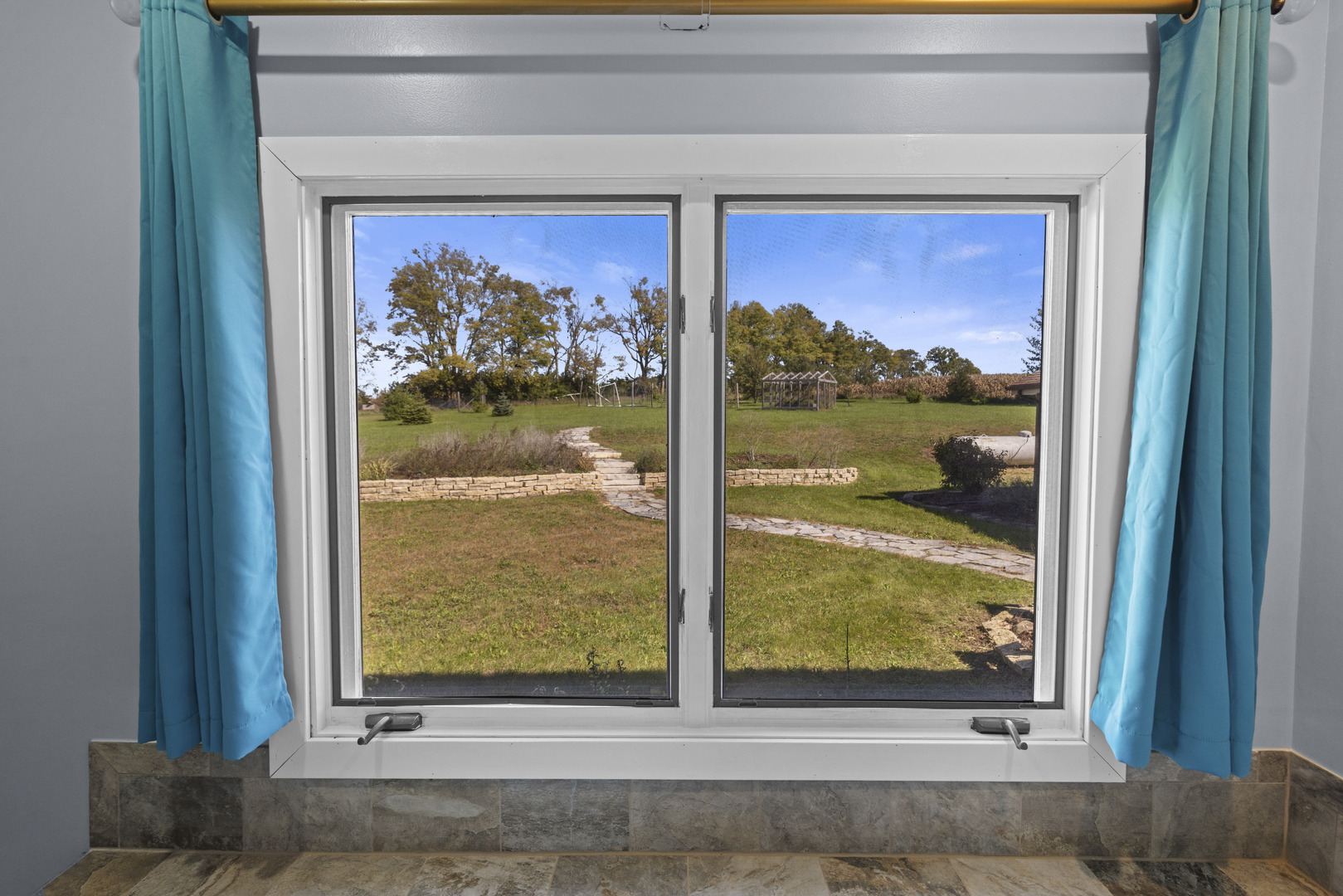 14949 Saunders Road Property Photo 25