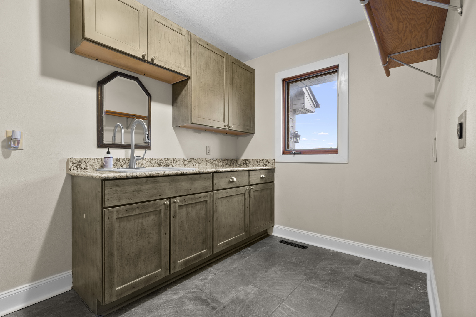 14949 Saunders Road Property Photo 31