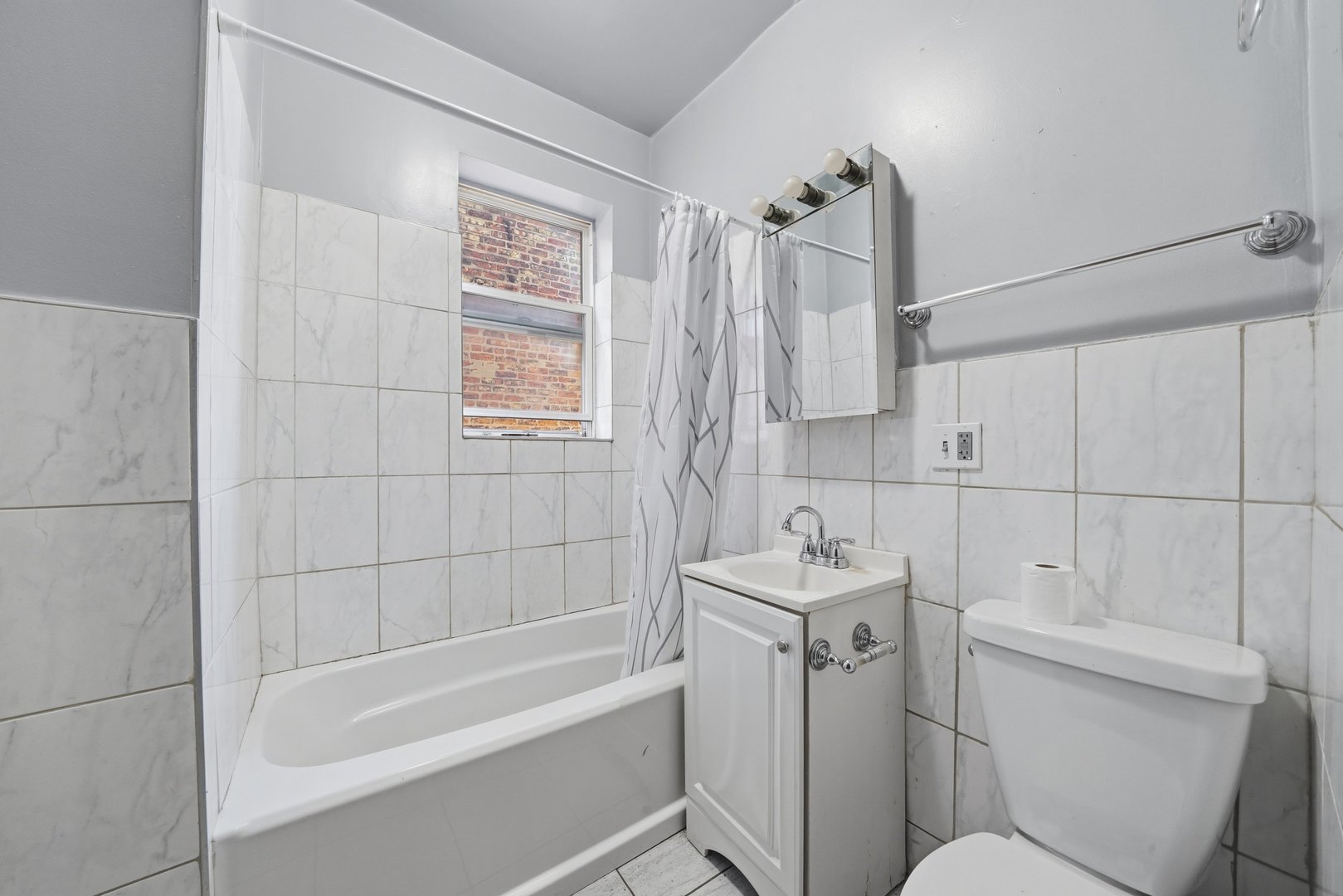 3318 W Flournoy Street Property Photo 6