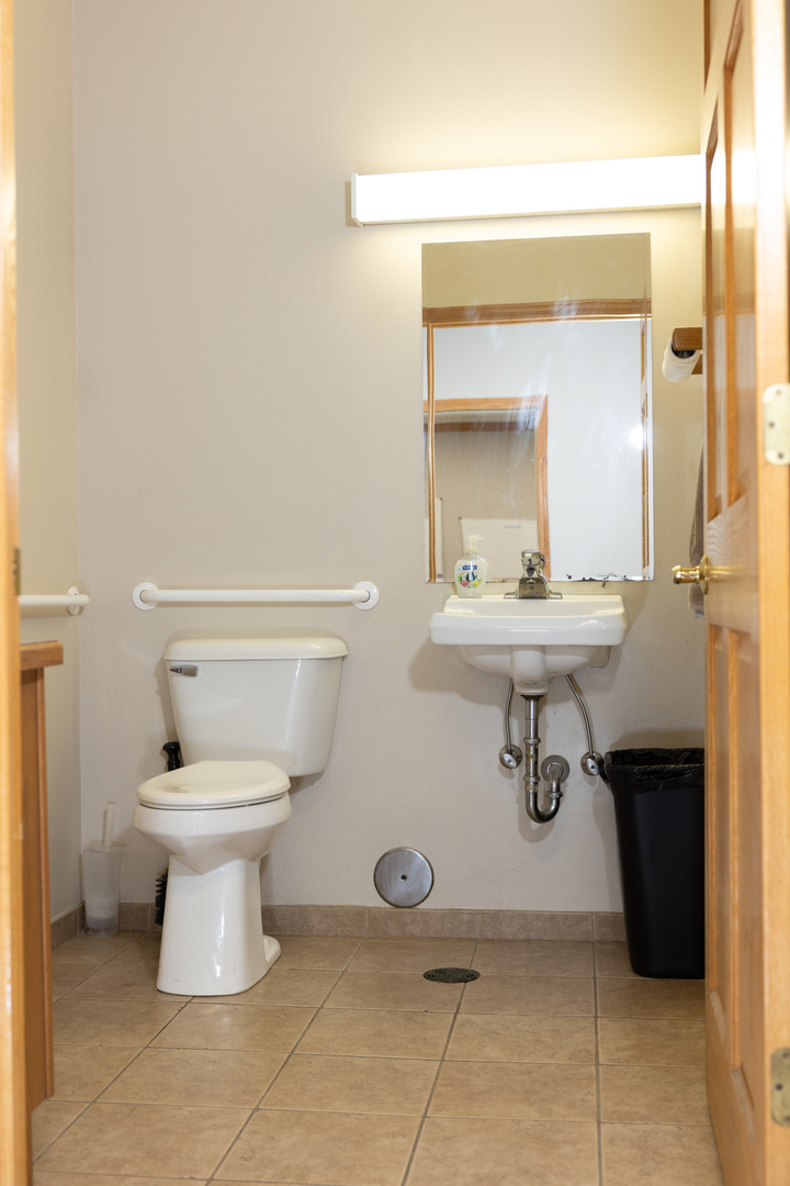 1904 Garnet Court C Property Photo 12