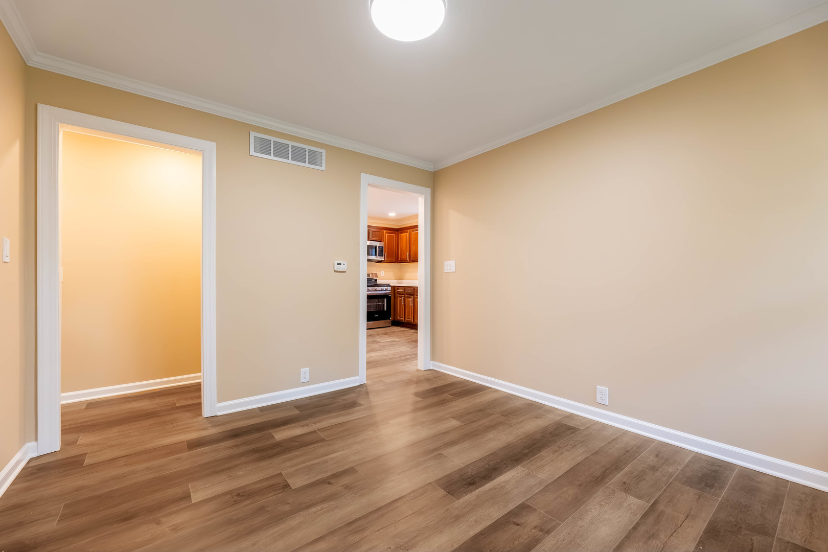 1135 E Galena Boulevard Property Photo 3