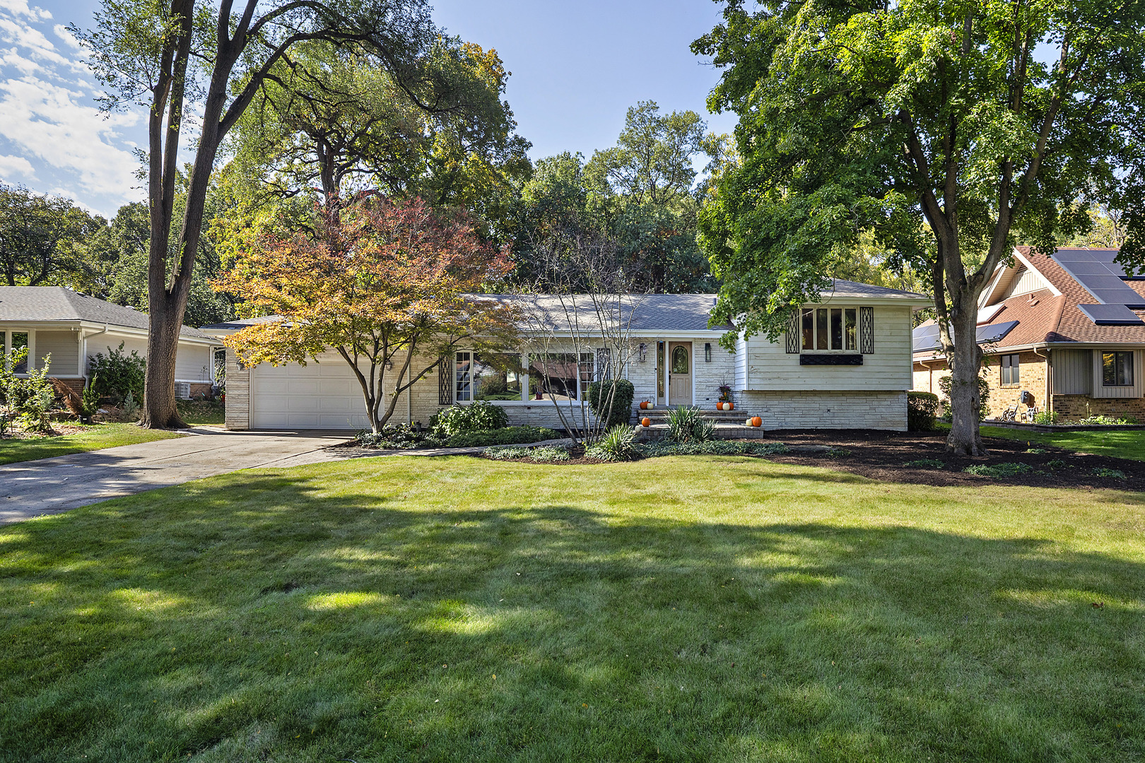 1650 Forest Drive Property Photo 1
