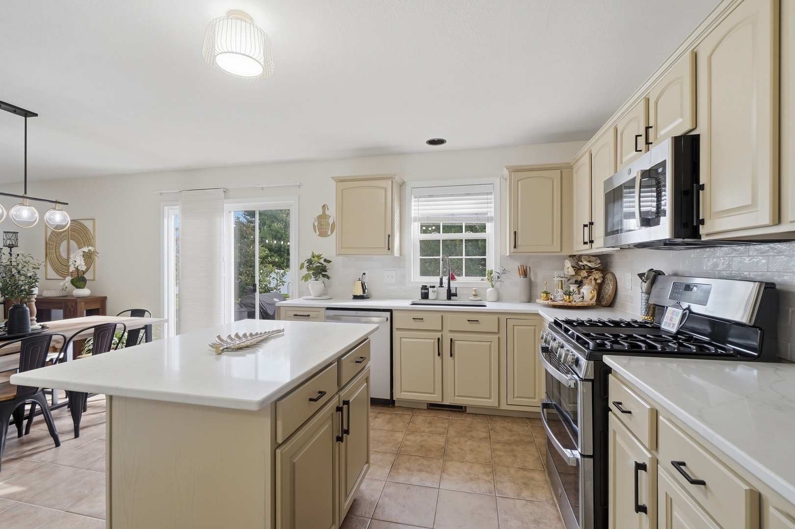 11032 N Serene Boulevard Property Photo 13