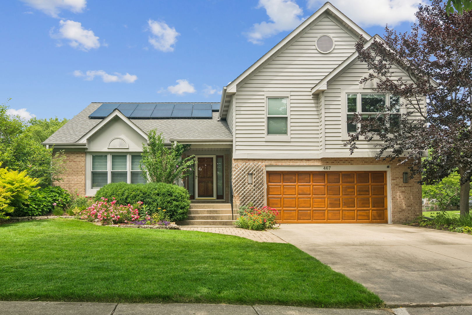 467 Thorndale Drive Property Photo 1