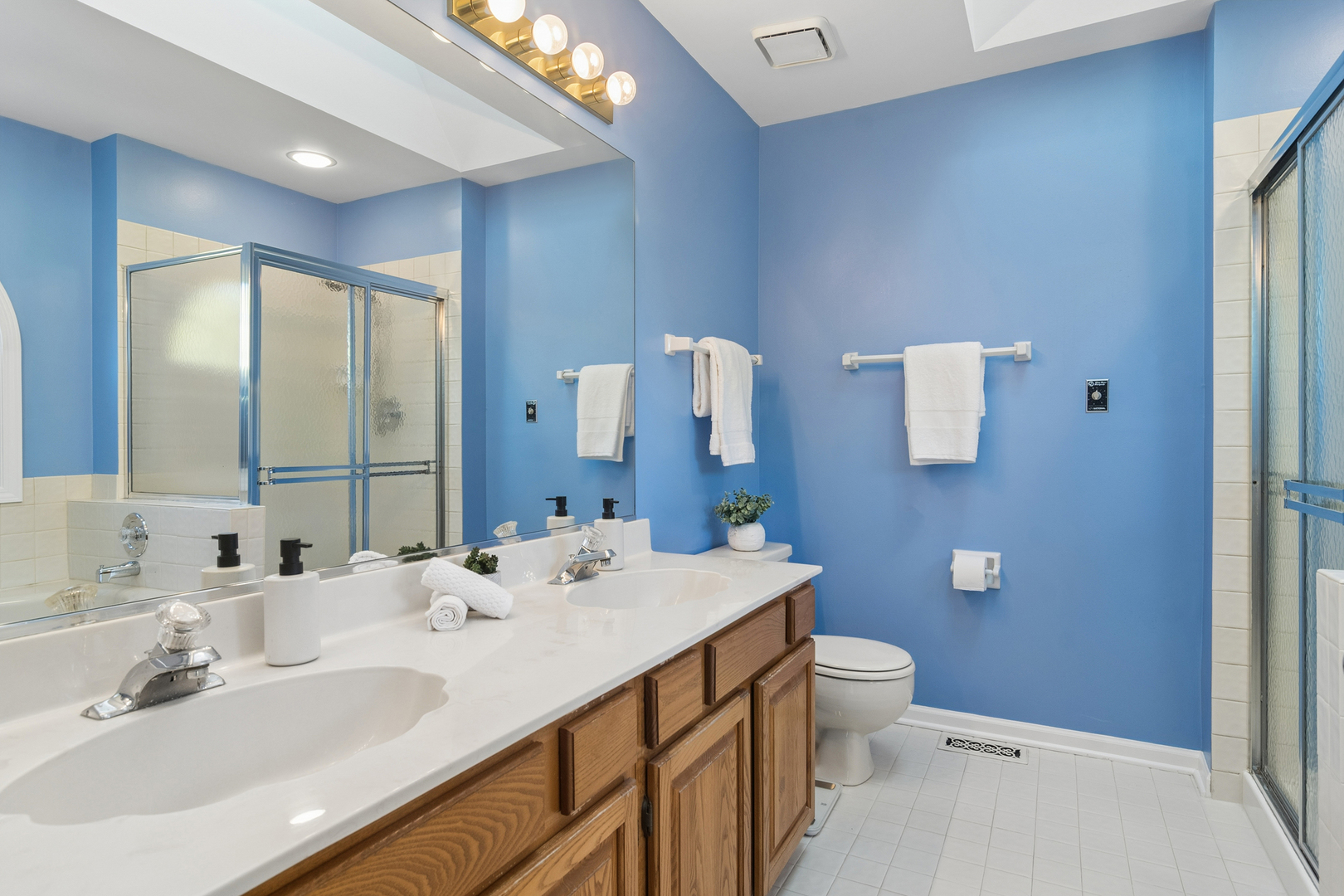 467 Thorndale Drive Property Photo 23