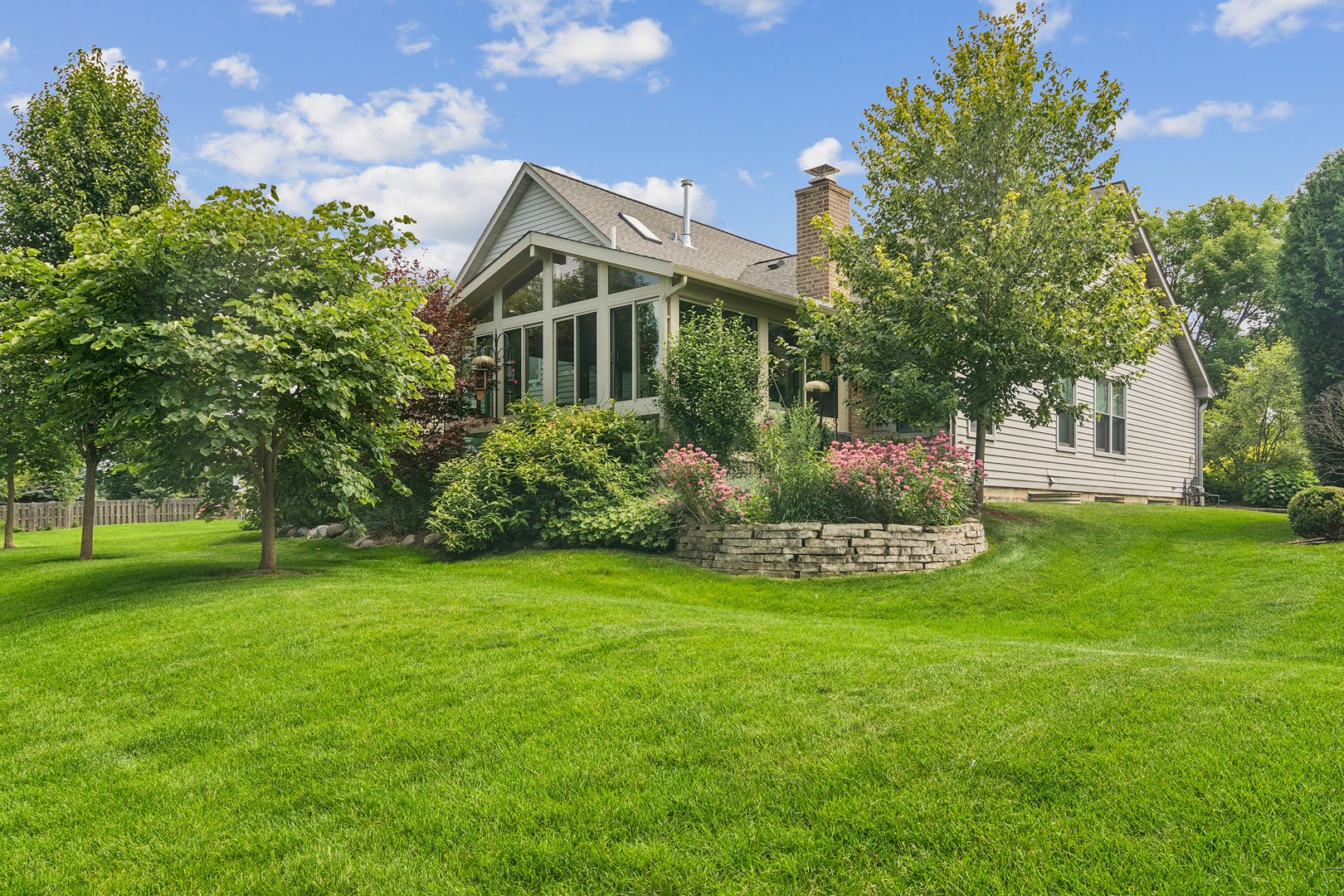 467 Thorndale Drive Property Photo 40