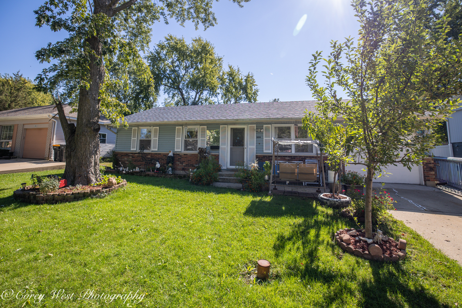 806 N Stowell Avenue Property Photo 1