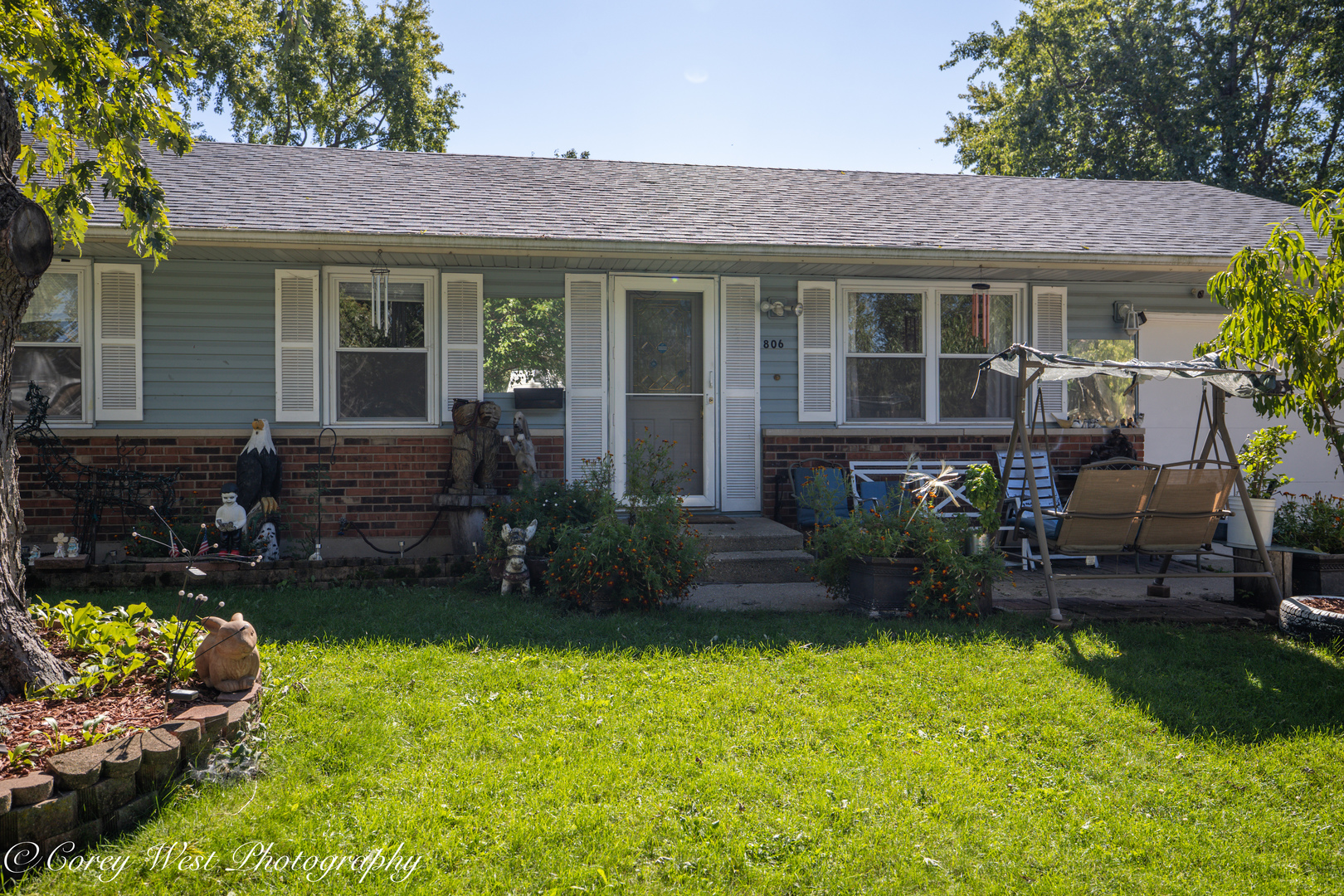 806 N Stowell Avenue Property Photo 2