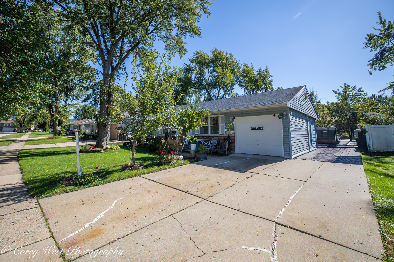 806 N Stowell Avenue Property Photo 4