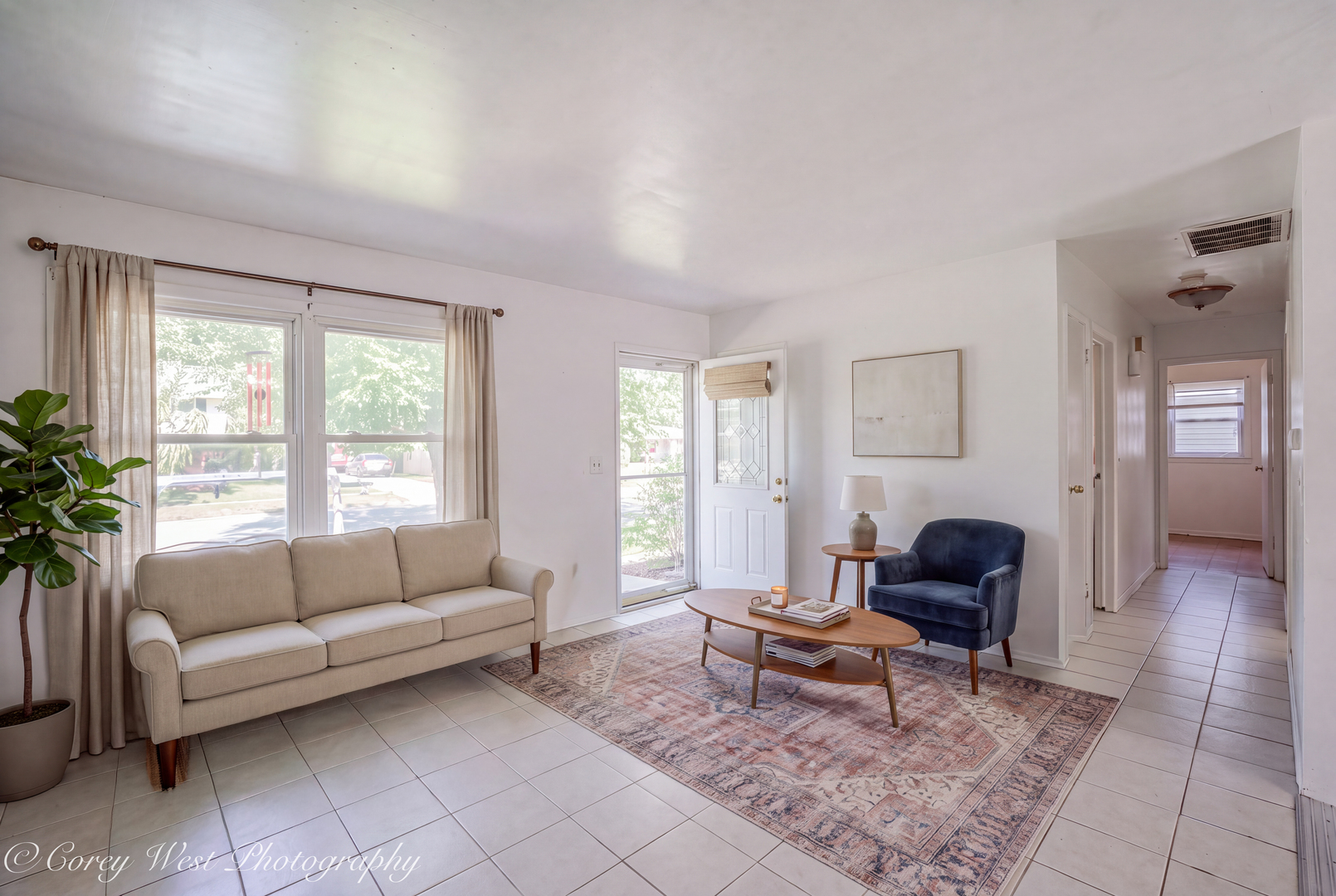 806 N Stowell Avenue Property Photo 5
