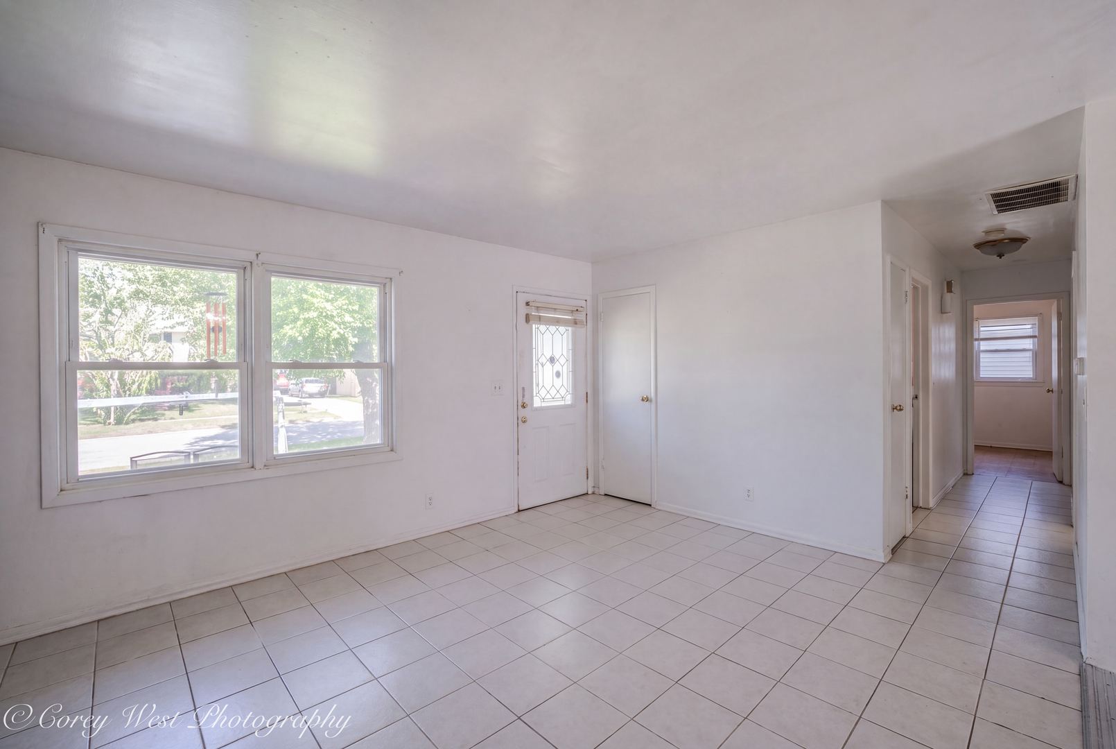 806 N Stowell Avenue Property Photo 6