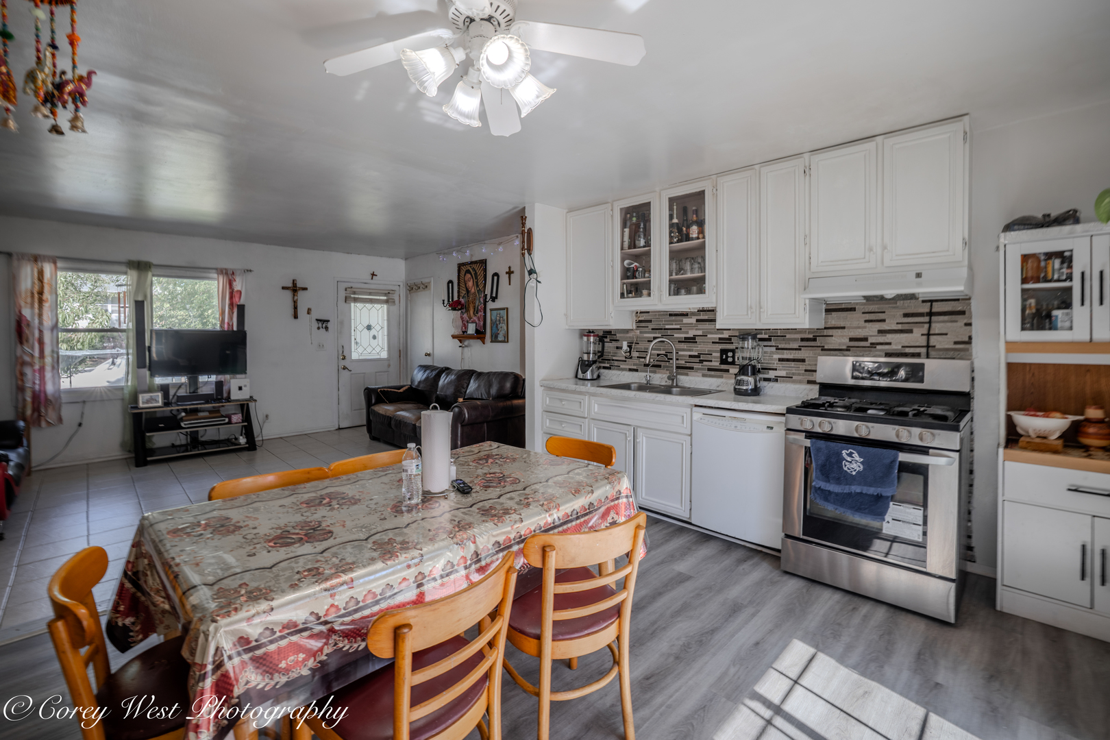 806 N Stowell Avenue Property Photo 13