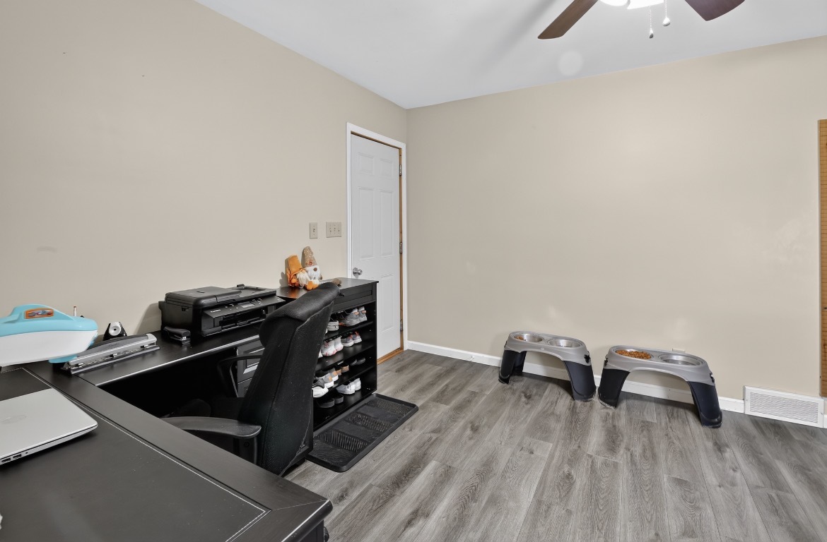 201 N Bennett Street Property Photo 12