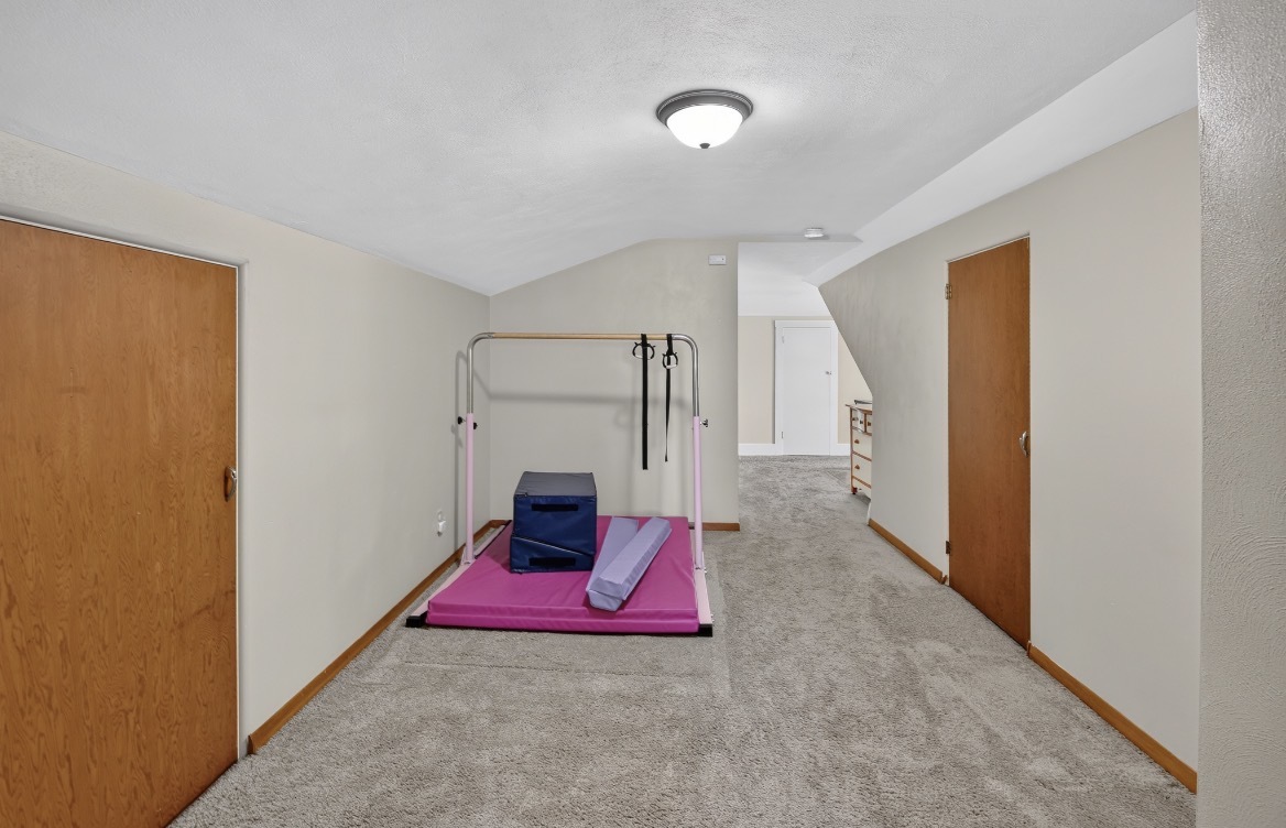 201 N Bennett Street Property Photo 16