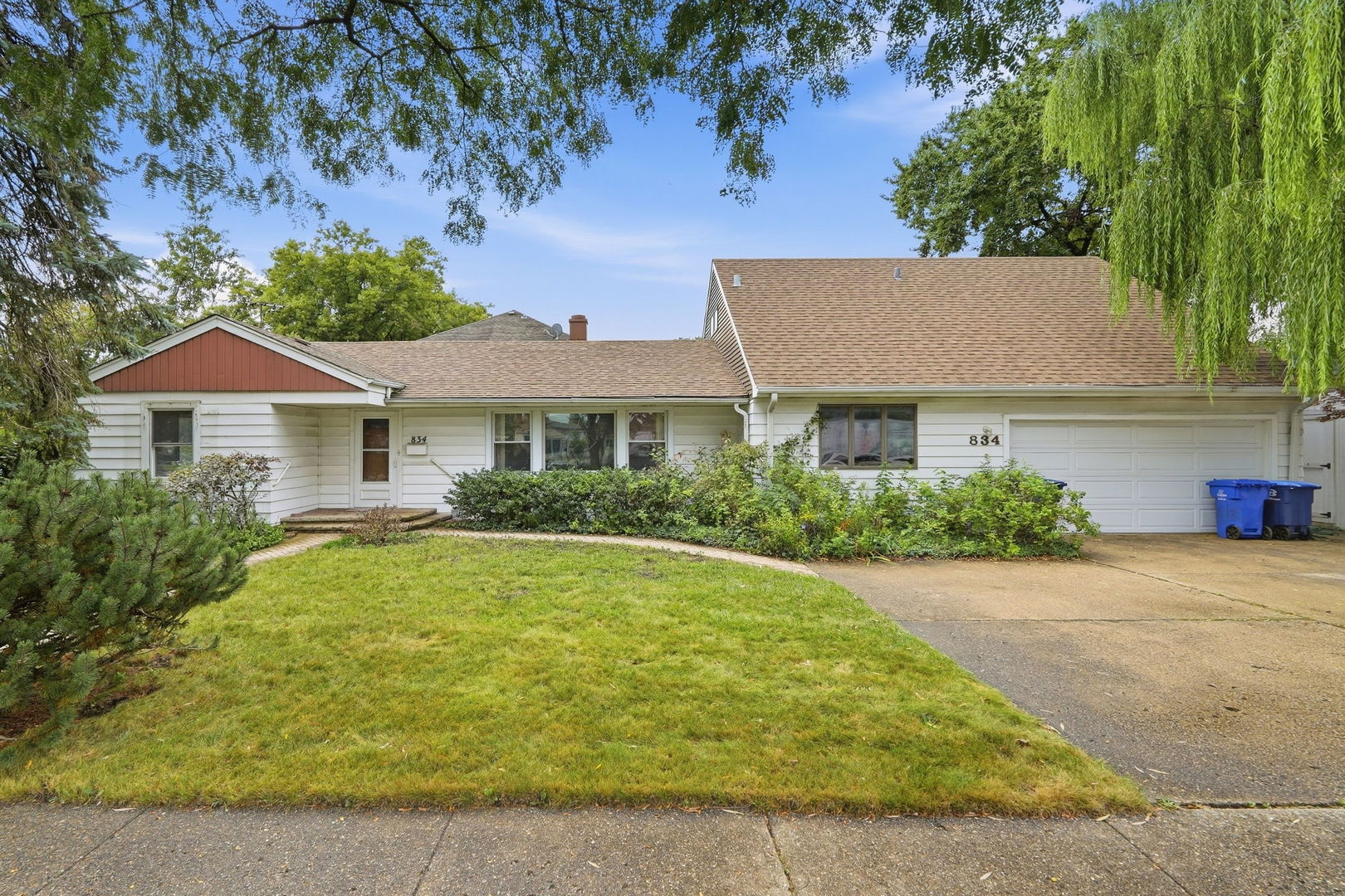 834 S Wolf Road Property Photo 1